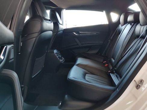 Used 2020 Maserati Quattroporte S GranSport Q4 AWD/4WD image 20