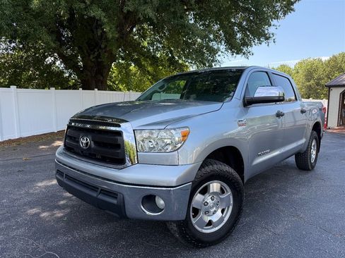 Used 2010 Toyota Tundra 4x4 CrewMax image 1