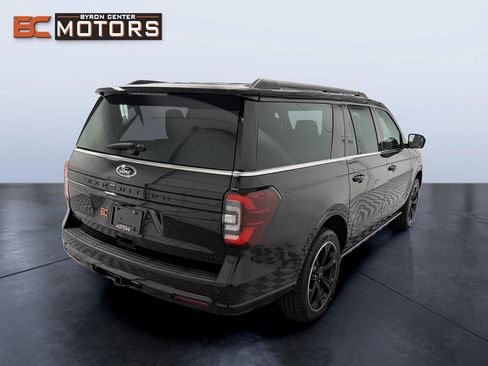 Used 2022 Ford Expedition Max Limited AWD/4WD image 6