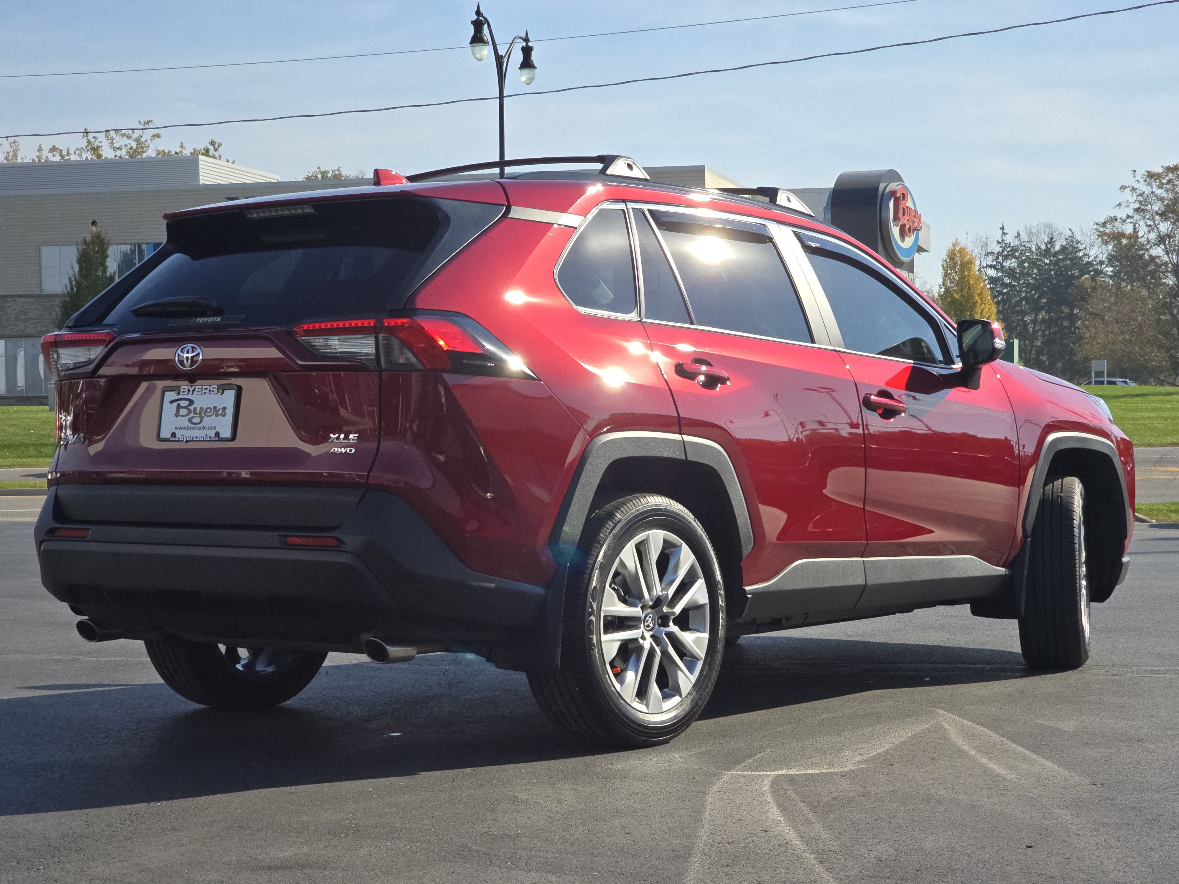 Used 2025 Toyota RAV4 XLE Premium w/ Weather Package AWD/4WD image 7