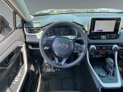 Used 2024 Toyota RAV4 LE AWD/4WD image 12