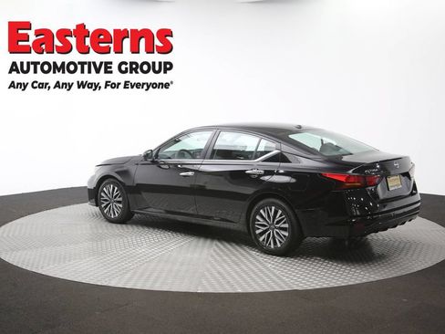 Used 2024 Nissan Altima 2.5 SV FWD image 63