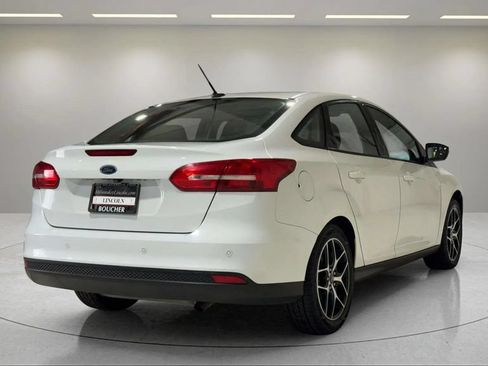 Used 2017 Ford Focus SEL FWD image 3