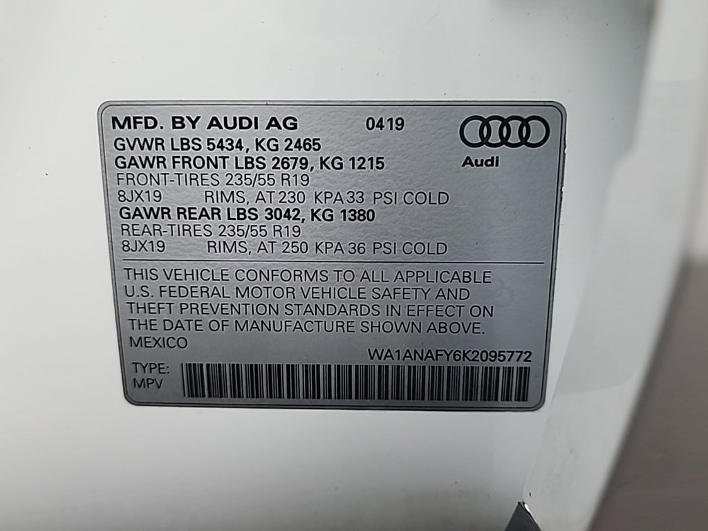 Used 2019 Audi Q5 2.0T Premium w/ Convenience Package AWD/4WD image 30