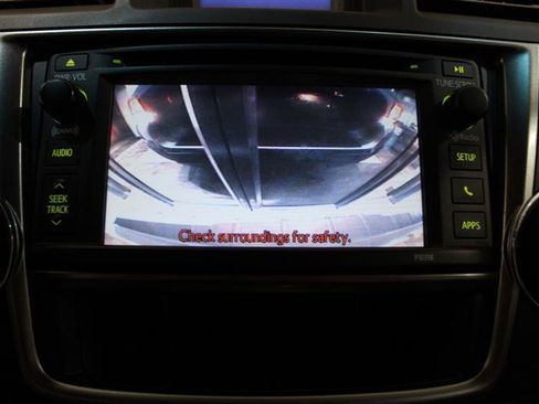 Used 2013 Toyota Highlander SE AWD/4WD image 20