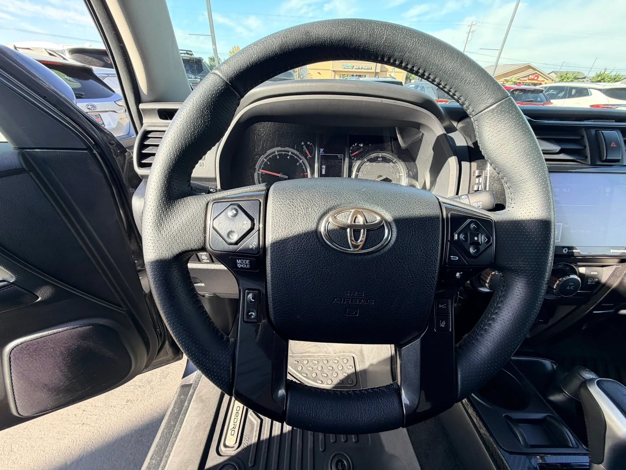 Used 2020 Toyota 4Runner TRD Off-Road Premium w/ Moonroof Package AWD/4WD image 12