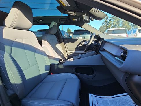 Used 2023 Polestar Polestar 2 w/ Pilot Pack image 30