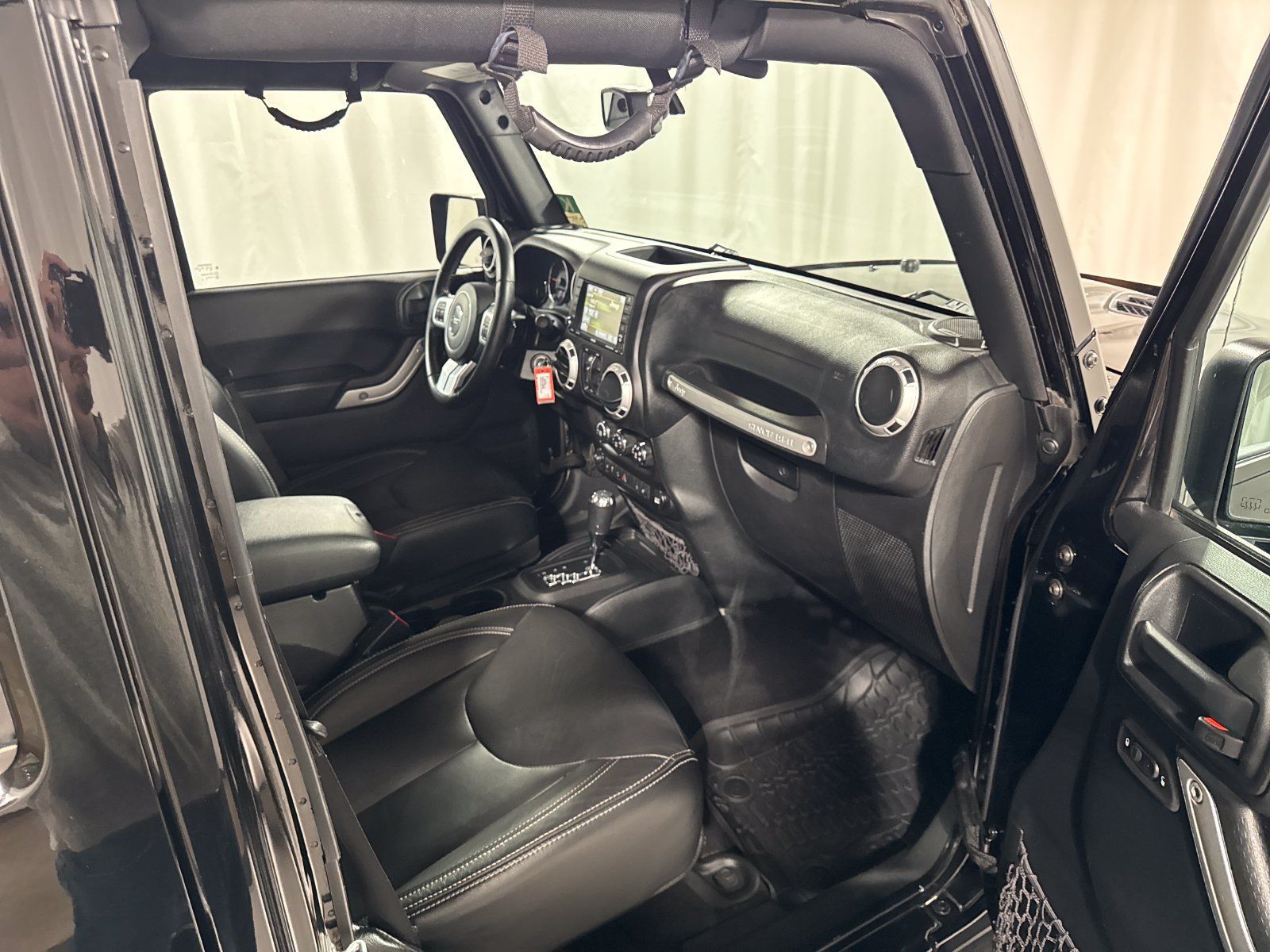 Used 2017 Jeep Wrangler Unlimited Rubicon AWD/4WD image 20