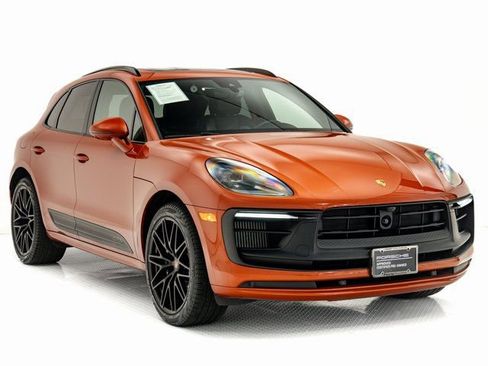 Certified 2024 Porsche Macan GTS image 33