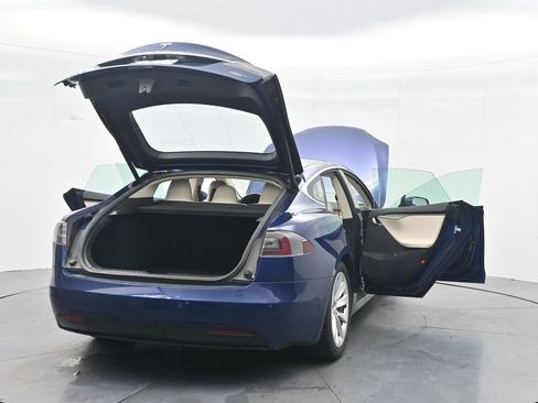 Used 2019 Tesla Model S Standard Range AWD/4WD image 37