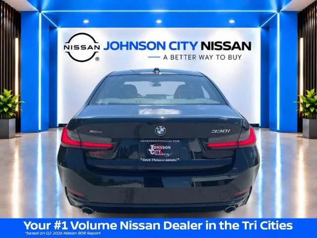 Used 2025 BMW 330i xDrive Sedan AWD/4WD image 5