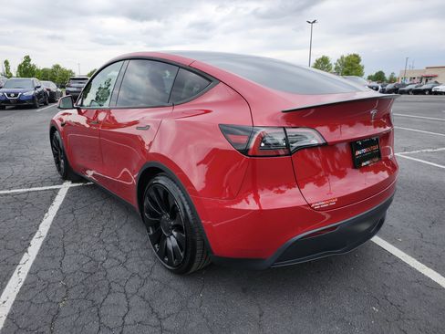 Used 2022 Tesla Model Y Performance AWD/4WD image 15