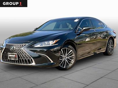 Used 2025 Lexus ES 350 w/ Premium Package