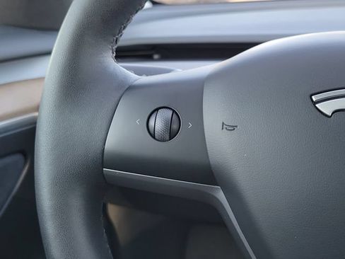 Used 2023 Tesla Model 3 Standard Range RWD image 12