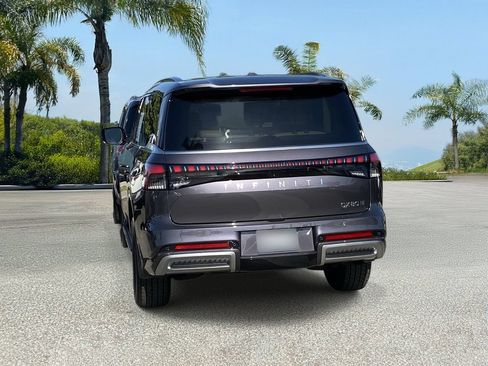 Certified 2026 INFINITI QX80 Pure w/ Cargo Package AWD/4WD image 4