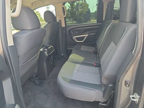 Used 2021 Nissan Titan SV w/ SV Convenience Package AWD/4WD image 17