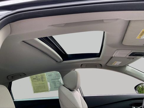 Used 2024 Honda Accord EX image 27