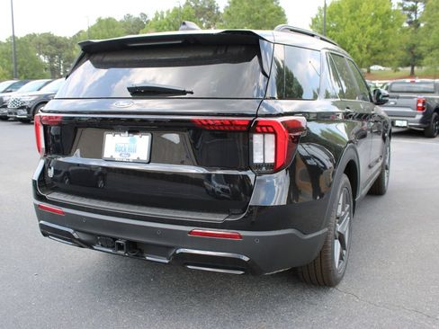 New 2026 Ford Explorer ST-Line w/ ST-Line Street Pack RWD image 19