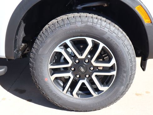 New 2026 Ford Ranger Lariat w/ FX4 Off-Road Package AWD/4WD image 18