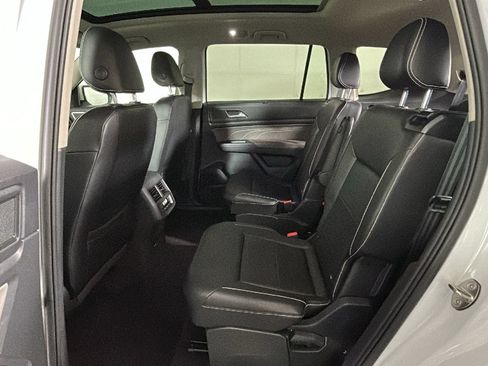 Used 2021 Volkswagen Atlas SE w/ Panoramic Sunroof Package AWD/4WD image 31