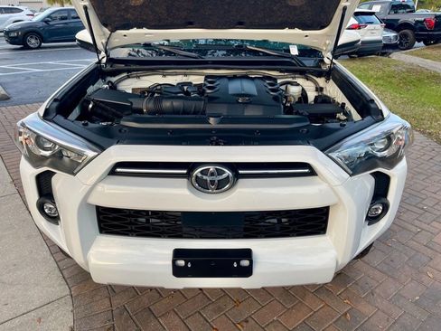 Used 2023 Toyota 4Runner SR5 Premium image 18