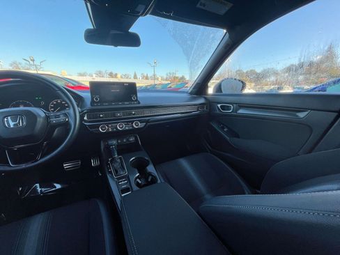 Used 2025 Honda Civic Sport image 33
