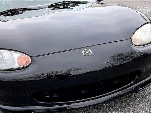 Used 1999 MAZDA MX-5 Miata Touring image 25
