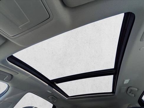 Used 2019 Acura RDX AWD w/ Advance Package image 16