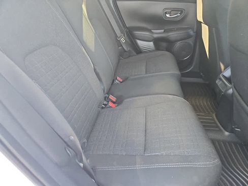Used 2023 Honda HR-V LX image 45