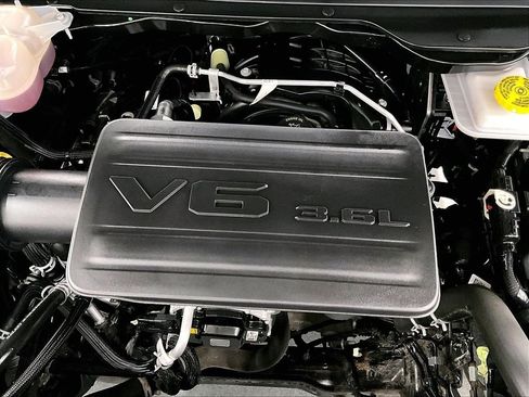 Used 2025 RAM 1500 Tradesman w/ Night Edition AWD/4WD image 33