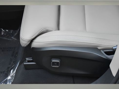 Used 2025 Volvo EX90 Ultra image 35