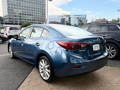 Used 2017 MAZDA MAZDA3 Touring FWD image 5