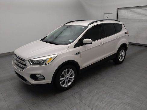 Used 2018 Ford Escape SEL AWD/4WD image 2