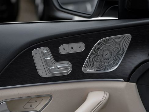 Used 2020 Mercedes-Benz GLS 450 4MATIC image 49