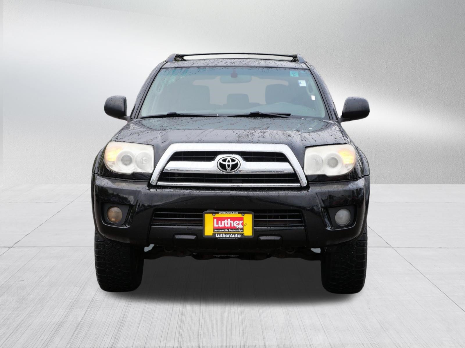 Used 2007 Toyota 4Runner SR5 AWD/4WD image 2