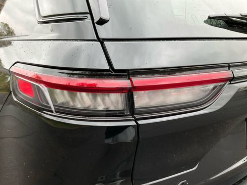 New 2025 Jeep Grand Cherokee Altitude image 33