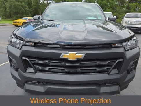 Used 2026 Chevrolet Colorado W/T RWD image 9
