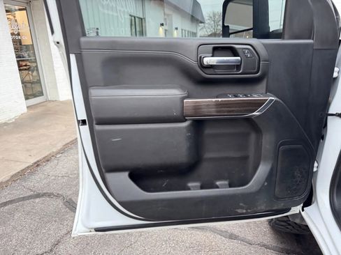 Used 2021 Chevrolet Silverado 2500 LT w/ Z71 Off-Road Package image 21