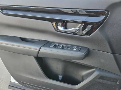 Used 2025 Honda CR-V Sport Touring image 20