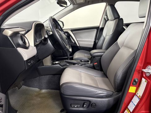 Used 2015 Toyota RAV4 Limited AWD/4WD image 14
