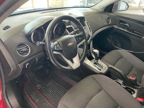 Used 2014 Chevrolet Cruze LT image 16