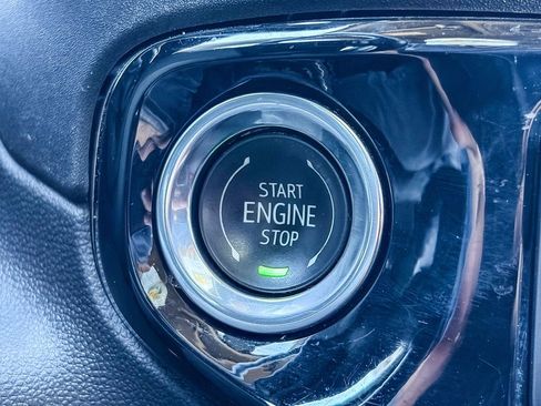 Used 2025 Chevrolet Silverado 2500 LT w/ Convenience Package image 25