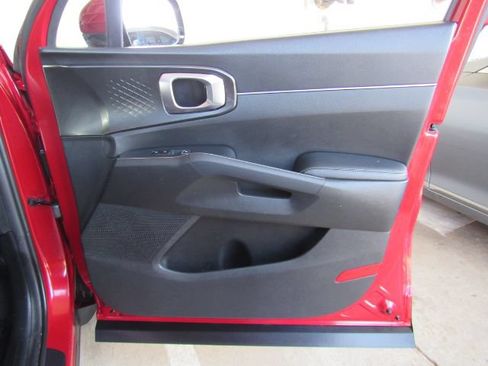 Used 2021 Kia Sorento S FWD image 20