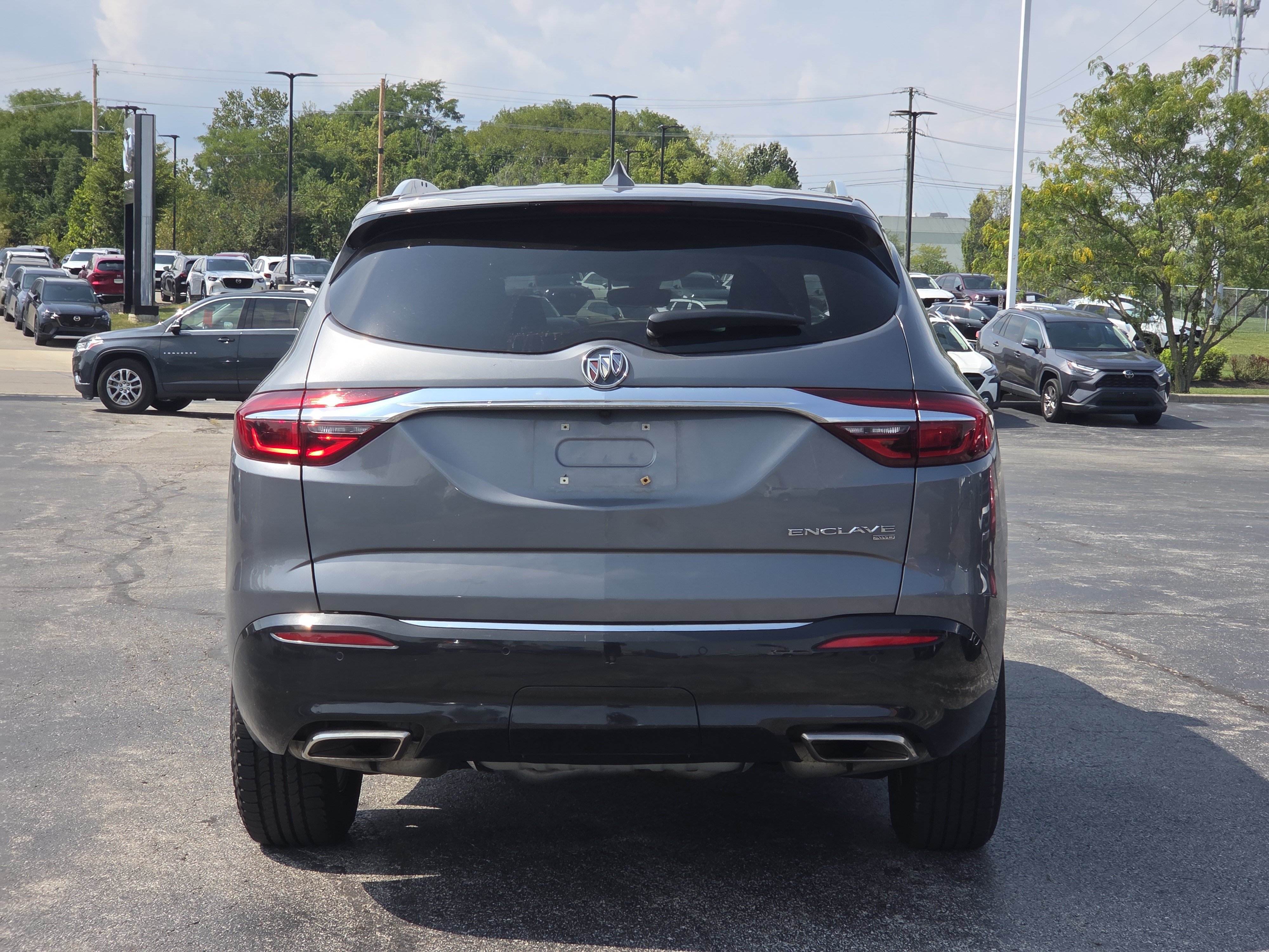 Used 2019 Buick Enclave Premium AWD/4WD image 6