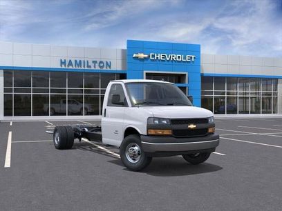 New 2025 Chevrolet Express 3500 w/ Power Convenience Package