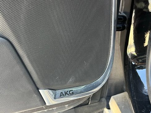 Used 2022 Cadillac Escalade Sport Platinum w/ Heavy-Duty Trailer Package image 30