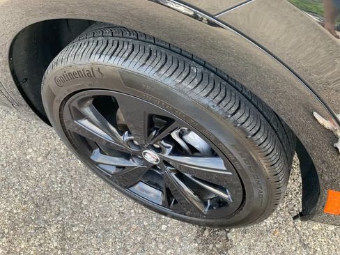 Certified 2023 Buick Envision Essence w/ Sport Touring Package AWD/4WD image 9