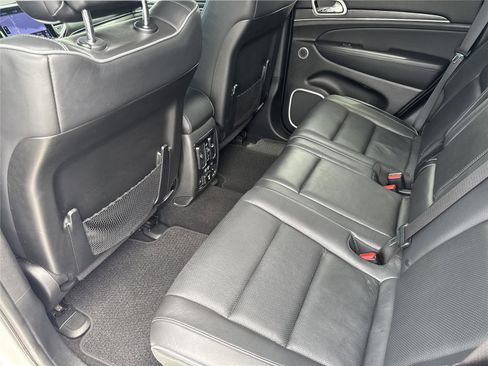 Used 2021 Jeep Grand Cherokee Summit AWD/4WD image 29