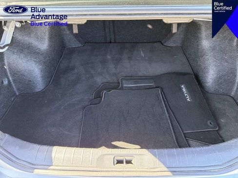 Used 2024 Nissan Altima 2.5 SV FWD image 7