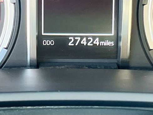 Used 2020 Toyota 4Runner Limited image 12